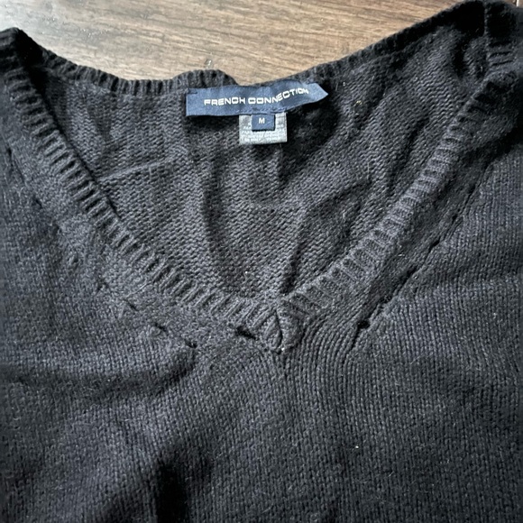 FRENCH CONNECTION black knit sweater with pleated back, lace detail - Picture 2 of 13